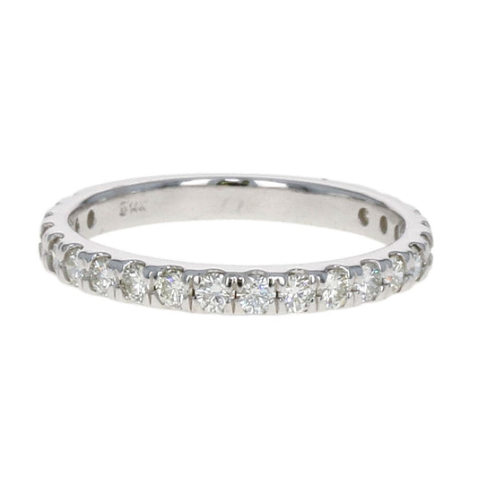 Round Diamond 3/4 Band
