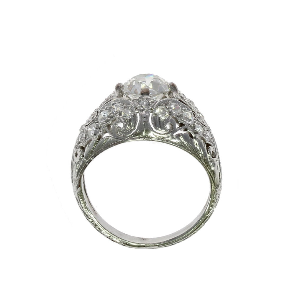 Vintage Round Cut Engagement Ring