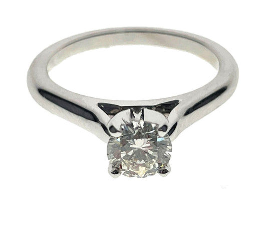 Round Cut Solitaire Engagement Ring